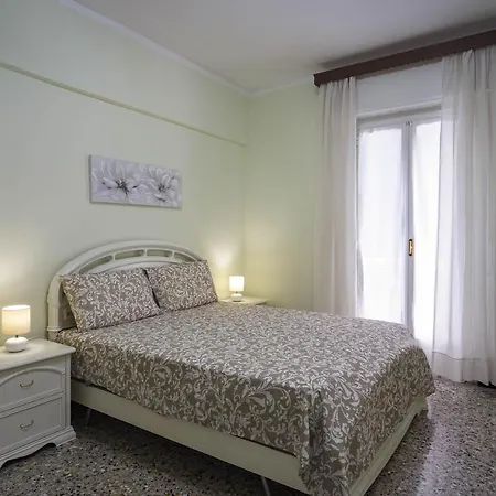Casa Dany, Luminoso Trilocale Con Grande Terrazza, Box Auto E Ac Lägenhet *