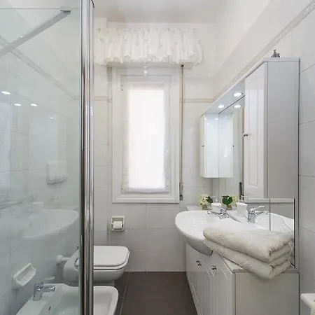 Casa Dany, Luminoso Trilocale Con Grande Terrazza, Box Auto E Ac Санта-Маргерита-Лигуре